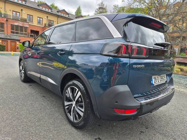 Peugeot 5008 MPV, Diesel, 2021, Blue