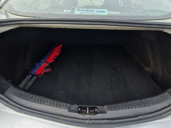 Ford Mondeo Saloon, Diesel, 2014, Silver