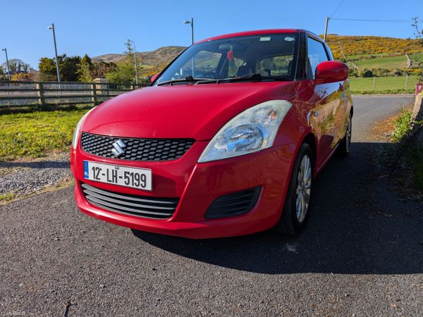 Suzuki Swift Hatchback, Petrol, 2012, Red