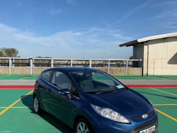 Ford Fiesta Hatchback, Petrol, 2009, Blue
