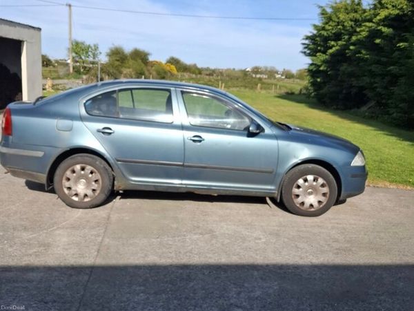 Skoda Octavia Hatchback, Diesel, 2005, Green