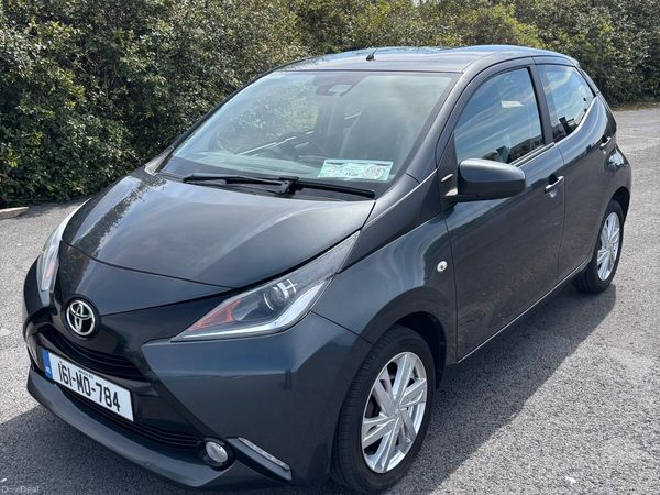 Toyota Aygo Hatchback, Petrol, 2016, Grey