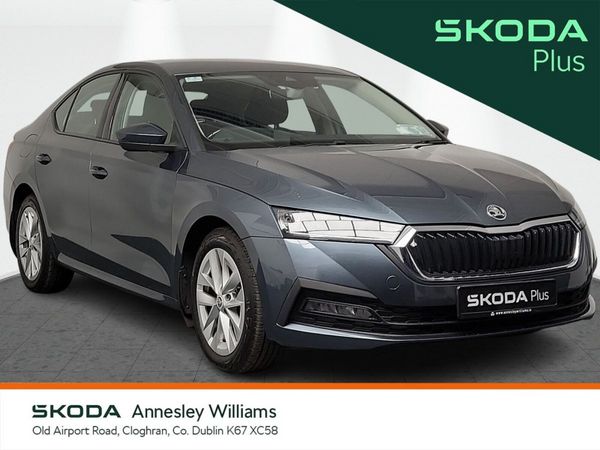 Skoda Octavia Saloon, Petrol, 2021, Grey