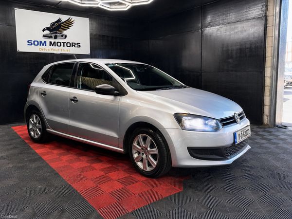 Volkswagen Polo Hatchback, Petrol, 2011, Silver