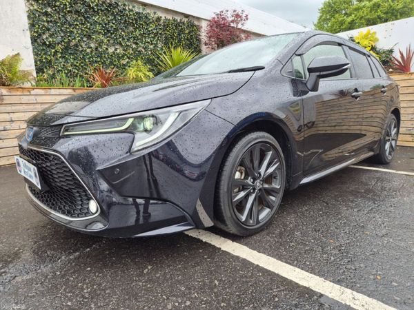 Toyota Corolla Estate, Petrol Hybrid, 2021, Black