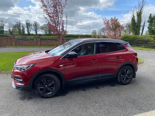 Opel Grandland X SUV, Diesel, 2020, Red