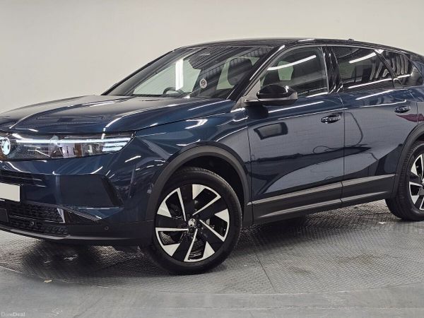 Vauxhall Grandland Hatchback, Petrol, 2025, Blue