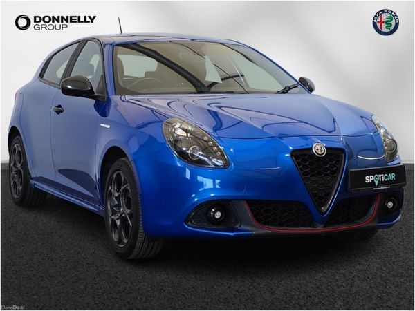 Alfa Romeo Giulietta Hatchback, Petrol, 2019, Blue