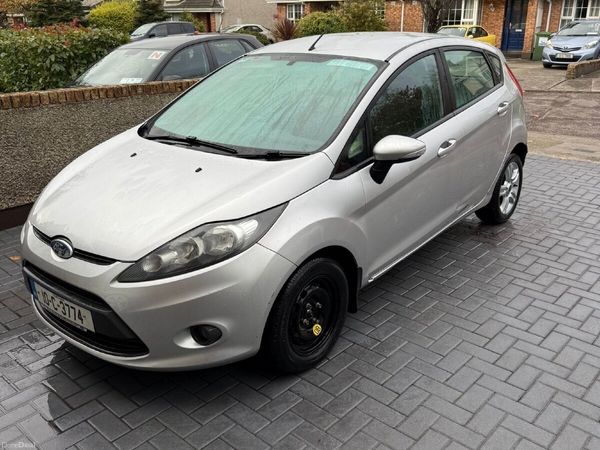 Ford Fiesta Hatchback, Diesel, 2010, Silver