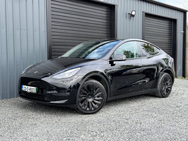 Tesla Model Y SUV, Electric, 2023, Black
