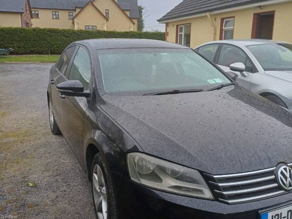 Volkswagen Passat Saloon, Diesel, 2013, Black