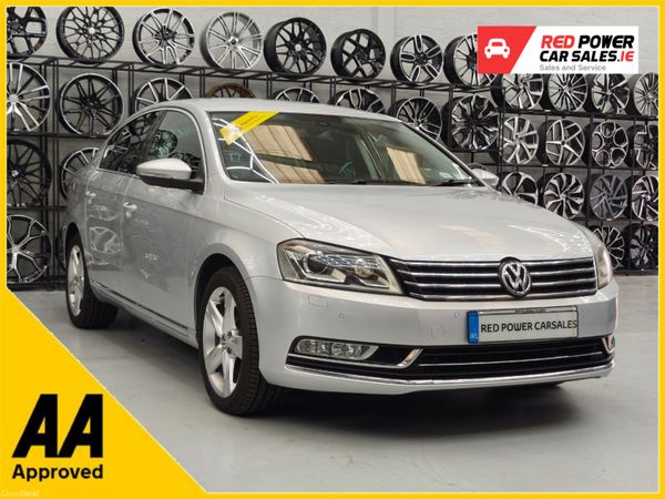 Volkswagen Passat Saloon, Petrol, 2012, Silver