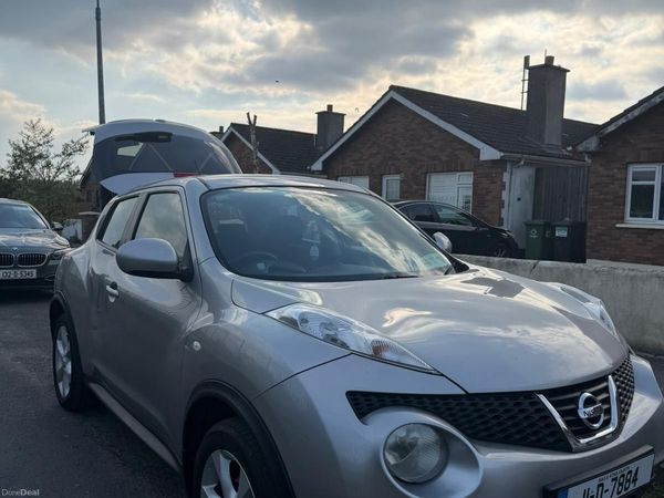 Nissan Juke SUV, Petrol, 2011, Silver