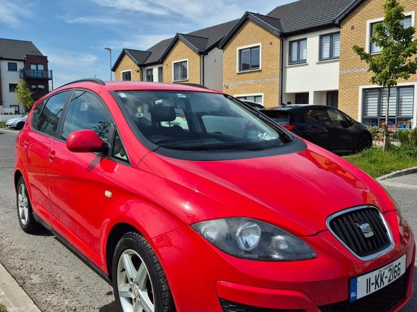 SEAT Altea MPV, Diesel, 2011, Red
