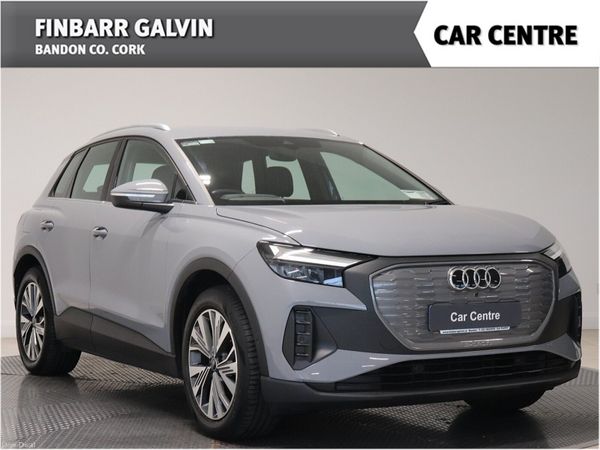 Audi e-tron Estate/Jeep, Electric, 2023, Grey