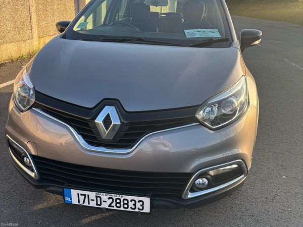 Renault Captur Hatchback, Petrol, 2017, Grey