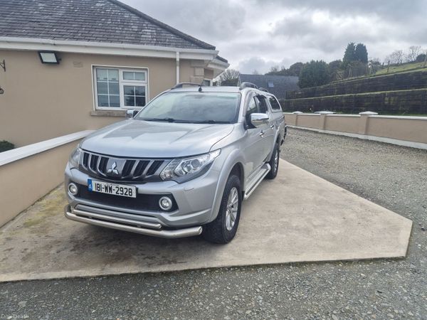 Mitsubishi L200 Hatchback, Diesel, 2018, Silver