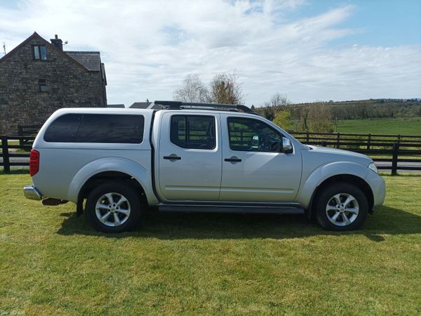 Nissan Navara Crew Cab, Diesel, 2014, Silver