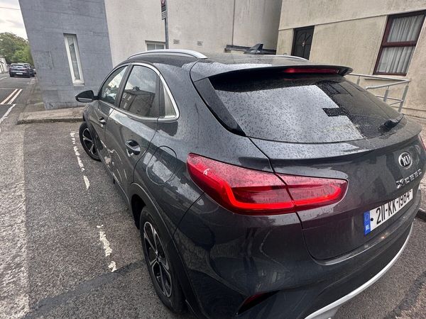 Kia XCeed Hatchback, Petrol Plug-in Hybrid, 2021, Grey