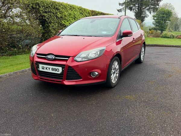 Ford Focus Hatchback, Diesel, 2012, Red