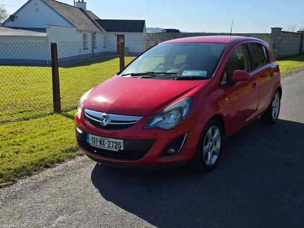 Opel Corsa Hatchback, Petrol, 2013, Red