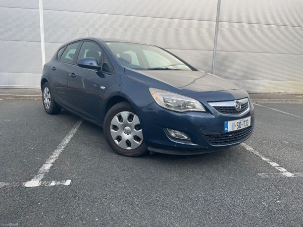 Vauxhall Astra Hatchback, Diesel, 2011, Blue