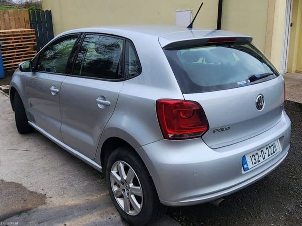 Volkswagen Polo Hatchback, Petrol, 2013, Silver