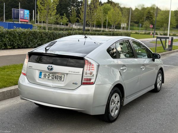 Toyota Prius Hatchback, Petrol Hybrid, 2010, Silver