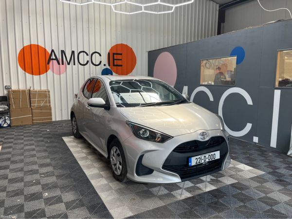 Toyota Yaris Hatchback, Petrol, 2021, Silver