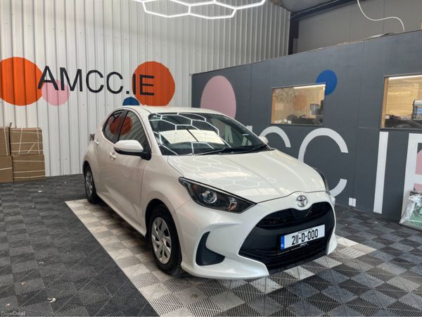 Toyota Yaris Hatchback, Petrol, 2021, White