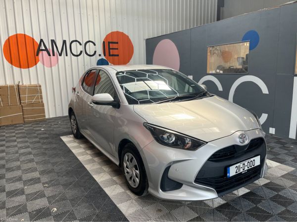 Toyota Yaris Hatchback, Petrol, 2021, Silver