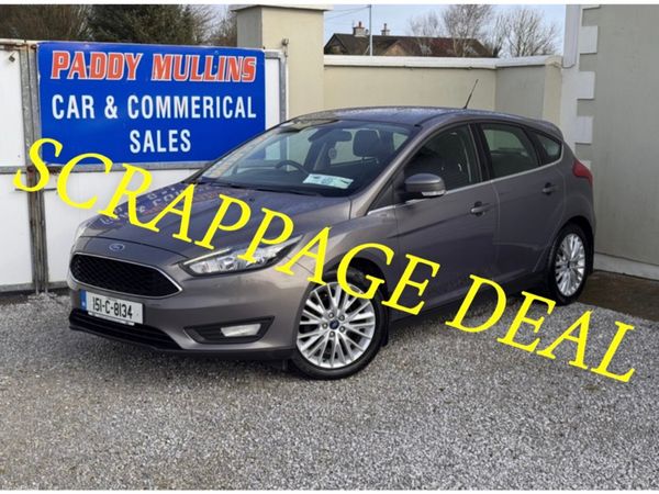 Ford Focus Hatchback, Diesel, 2015, Brown