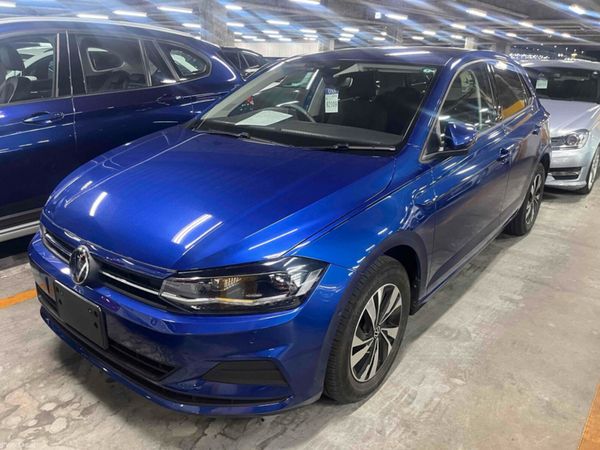 Volkswagen Polo Hatchback, Petrol, 2021, Blue