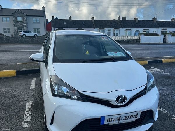Toyota Vitz Hatchback, Petrol, 2016, White