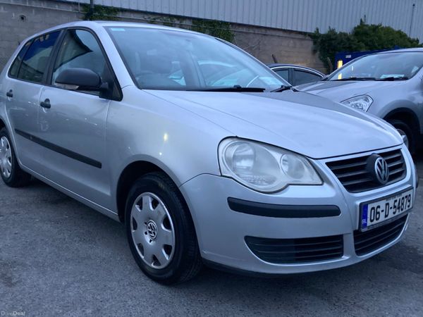 Volkswagen Polo Hatchback, Petrol, 2006, Silver