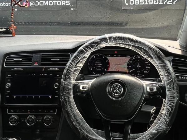 Volkswagen Golf Estate, Petrol, 2018, Black