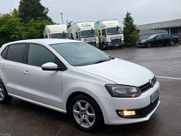 Volkswagen Polo Hatchback, Diesel, 2014, White