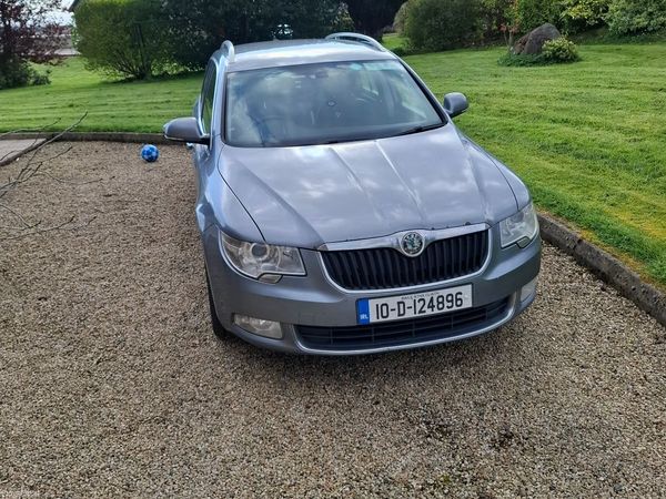 Skoda Superb Estate, Diesel, 2010, Grey