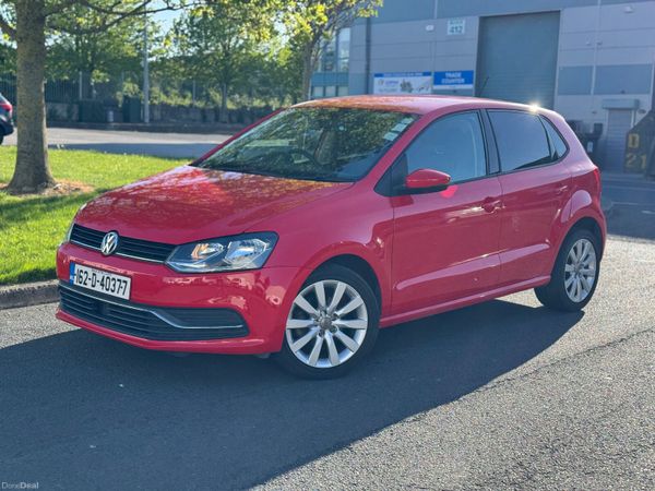 Volkswagen Polo Hatchback, Petrol, 2016, Red