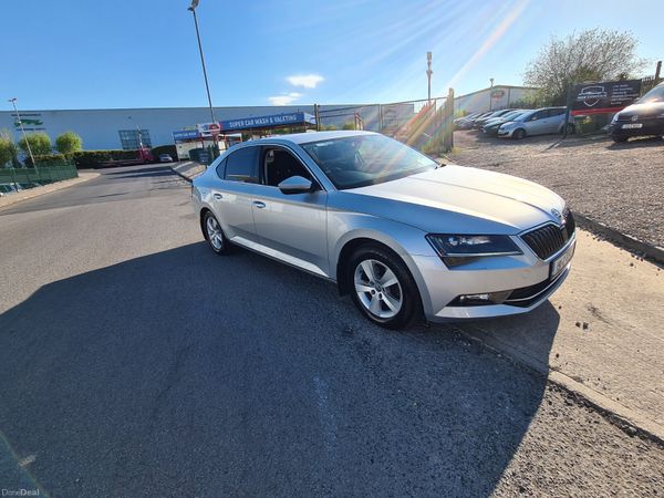 Skoda Superb Saloon, Diesel, 2019, Grey