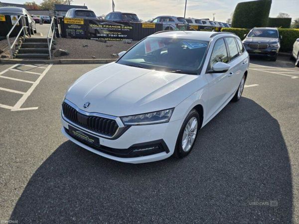 Skoda Octavia Estate, Diesel, 2022, White