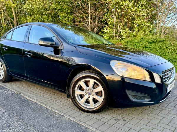 Volvo S60 Saloon, Diesel, 2012, Black