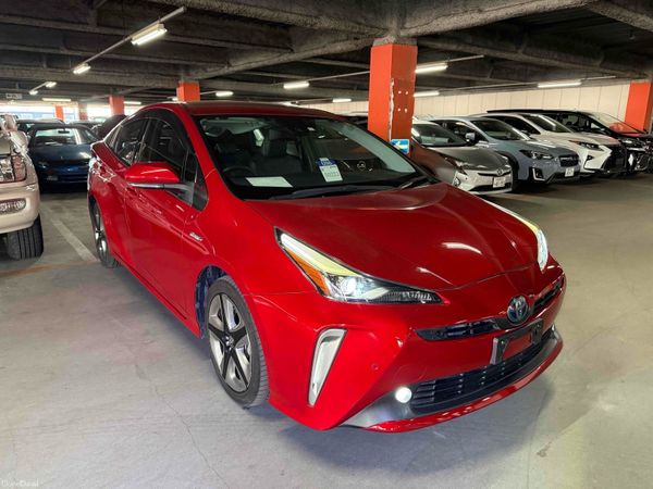 Toyota Prius Hatchback, Hybrid, 2019, Red