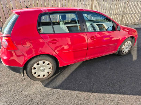 Volkswagen Golf Hatchback, Petrol, 2008, Red