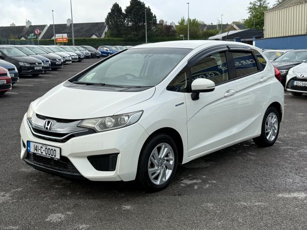 Honda Fit Hatchback, Petrol Hybrid, 2014, White