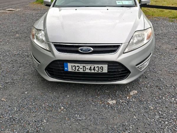 Ford Mondeo Saloon, Diesel, 2013, Silver