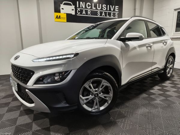Hyundai KONA MPV, Petrol, 2022, White