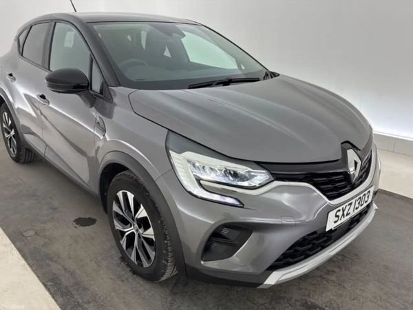 Renault Captur SUV, Petrol, 2023, Grey