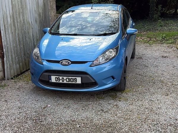 Ford Fiesta Hatchback, Diesel, 2009, Blue