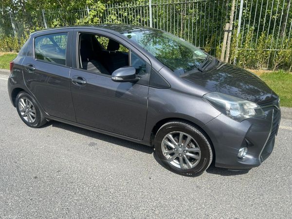 Toyota Yaris Hatchback, Petrol, 2016, Grey